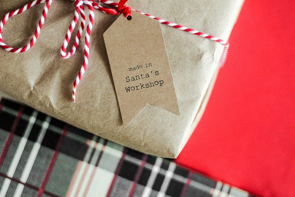 Small sustainable gift with Santa’s workshop tag